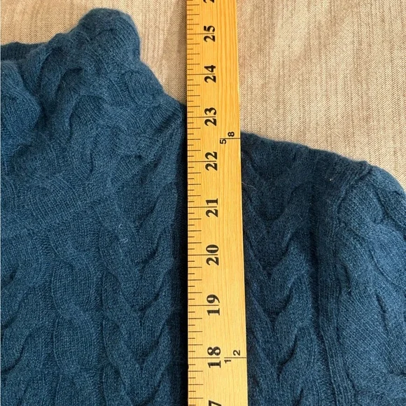 ♥️Garnet Hill Cashmere Cabled T-Neck - Picture 8 of 15